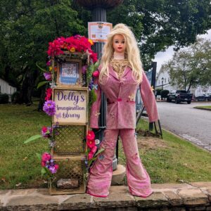 Scarecrow # 76 - Dolly Reading 9 to 5